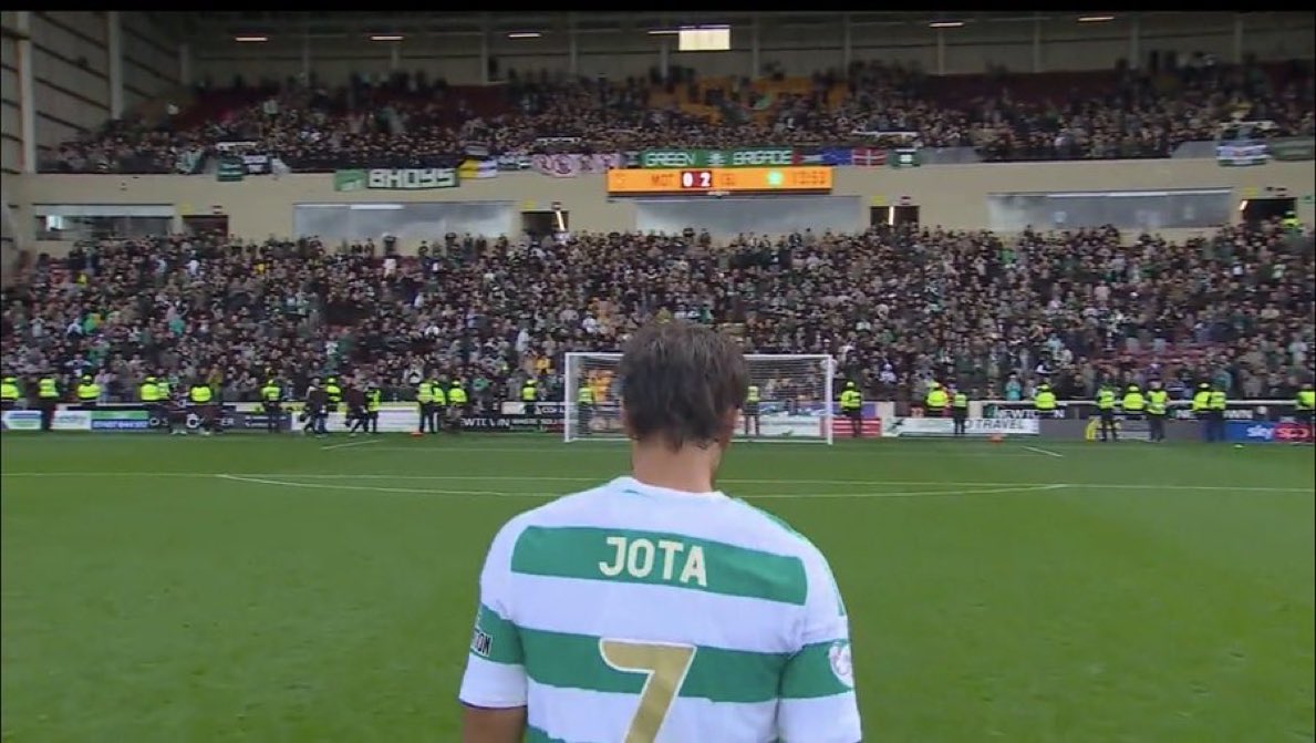 StaceyDevlinx's tweet photo. What a sight to be hold 💚🇵🇹 https://t.co/VA5Fjs84Ml