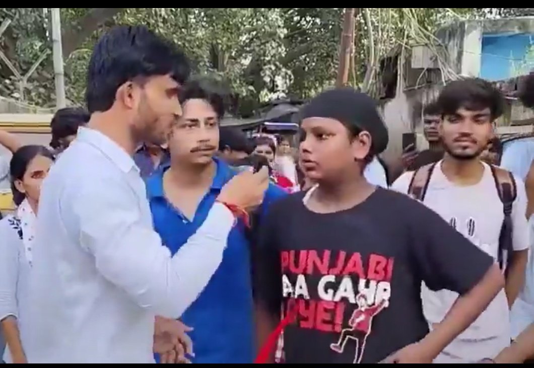 CA_DhananjayS's tweet photo. @IndianExpress He was boy ,,your propogenda failed https://t.co/TlbZOt7Xbf
