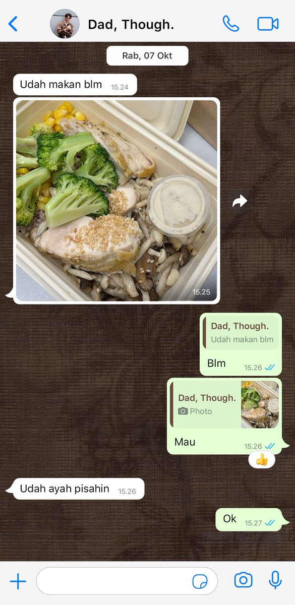 szeasheila's tweet photo. a dewtee ft renjin au, 

“can you cook like my mom?” https://t.co/4BalPHfcMJ