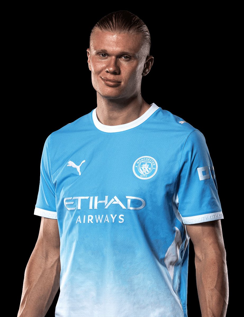 Minnenhleee's tweet photo. 64' GOAL! ⚽️ ERLING HAALAND! 🥶
Man City punish the 10 men! Liverpool 0-1 Man City
Just 2 minutes after the red, City lead! 
#LIVMCI #Haaland #MCFC https://t.co/rP0KIbagl6