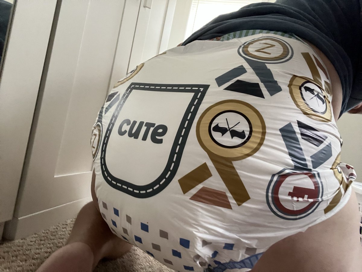 wetnaps247's tweet photo. #diaperboy #diaperfag #abdl #diaperbutt https://t.co/5etcsgV1L7