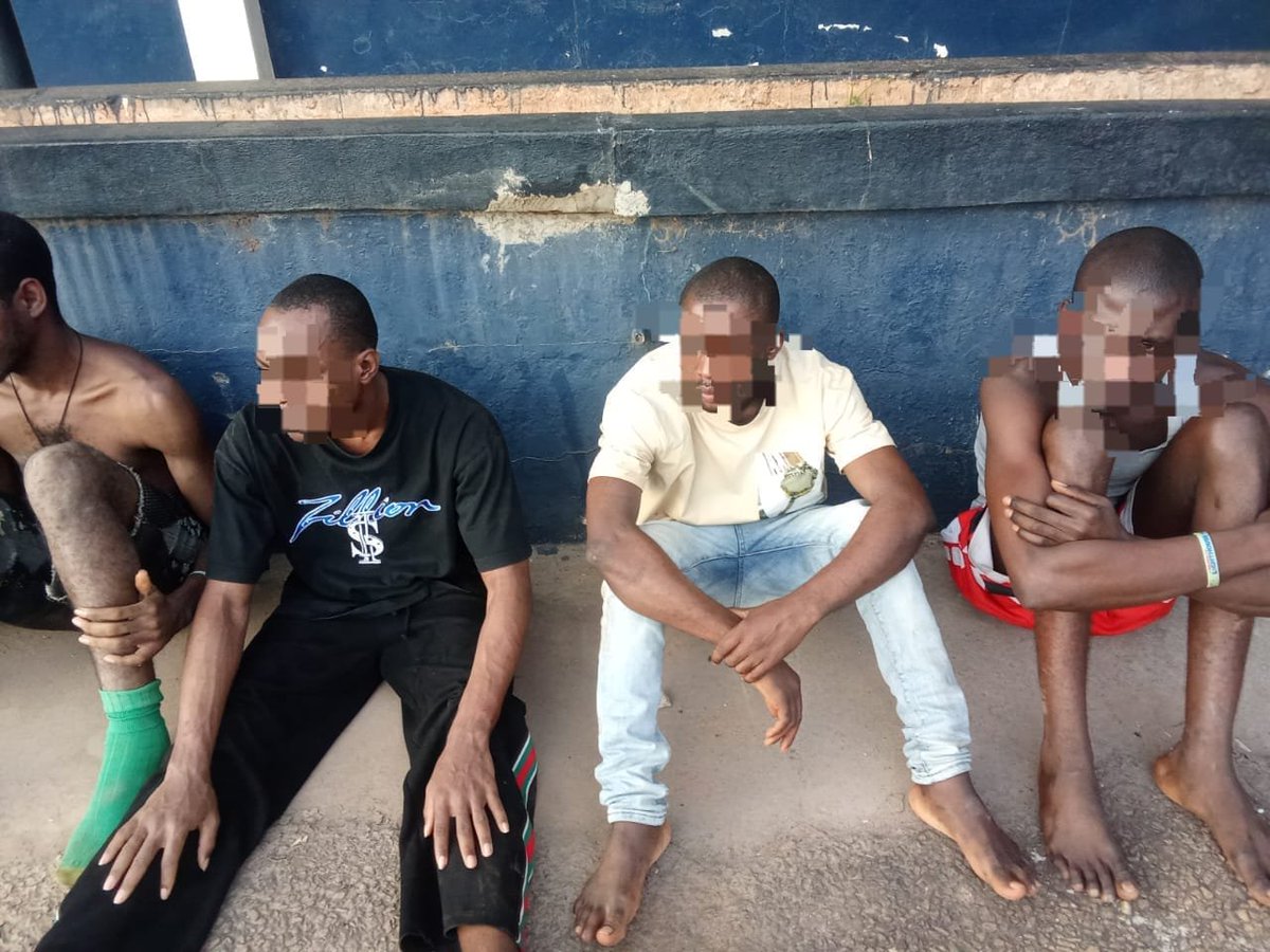 GhPoliceService's tweet photo. PRESS RELEASE:

POLICE ARREST EIGHT SUSPECTS FOR ASSAULT AND FRAUDULENT ACTS IN KOTOKROM https://t.co/Tkd2GKvJto