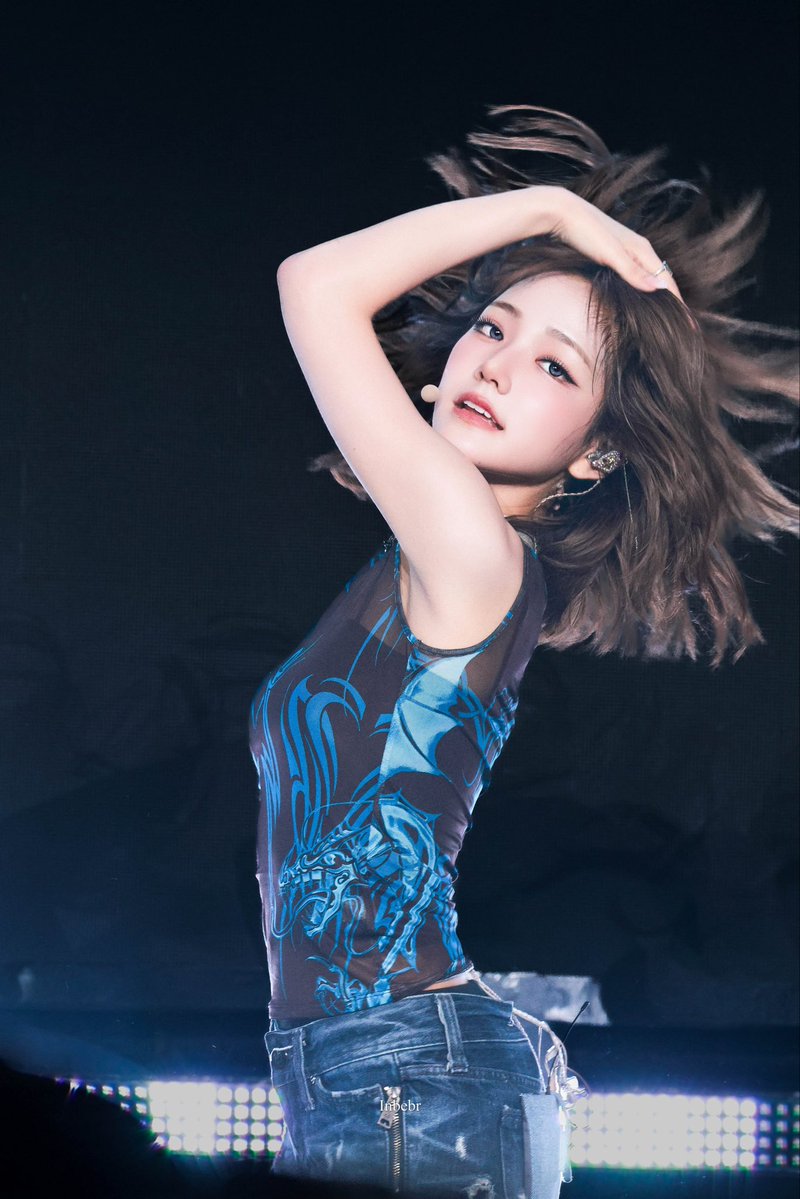 Lynnbebr's tweet photo. 261010  Macau

#KiiiKiii #JIYU #지유 https://t.co/wGjeuveyXw