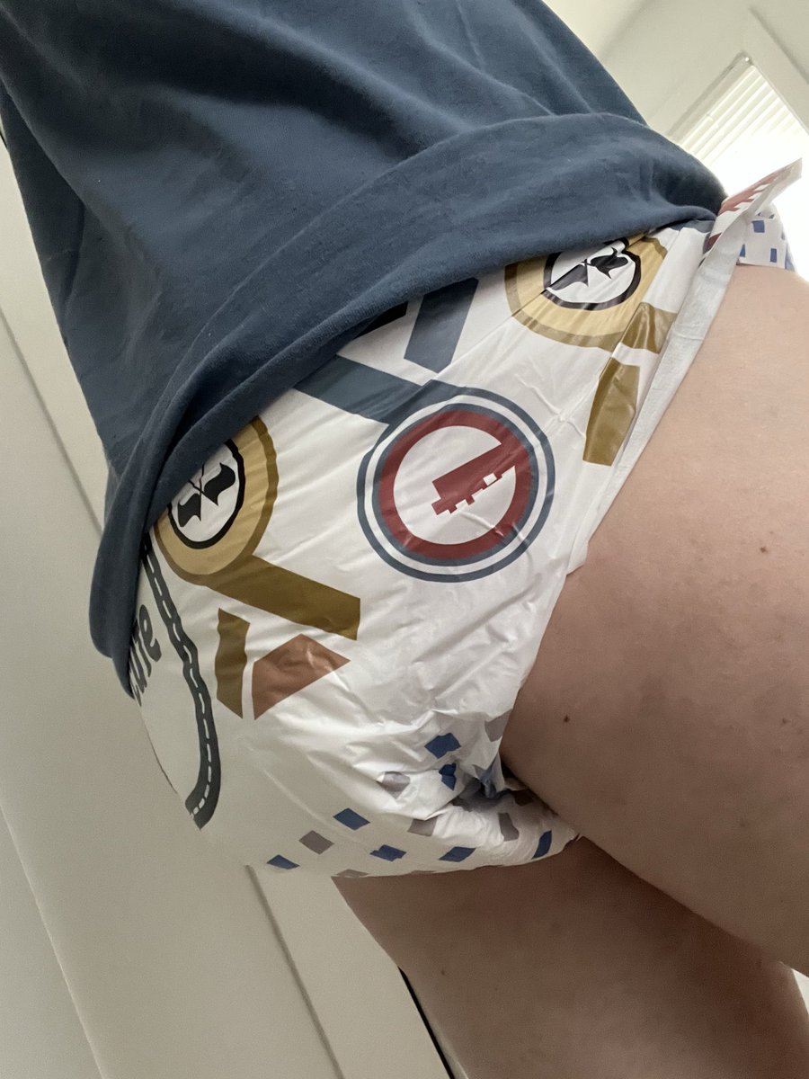 wetnaps247's tweet photo. #diaperboy #diaperfag #diaperslut #abdl #diaperbutt https://t.co/ll1Kl9JLOg