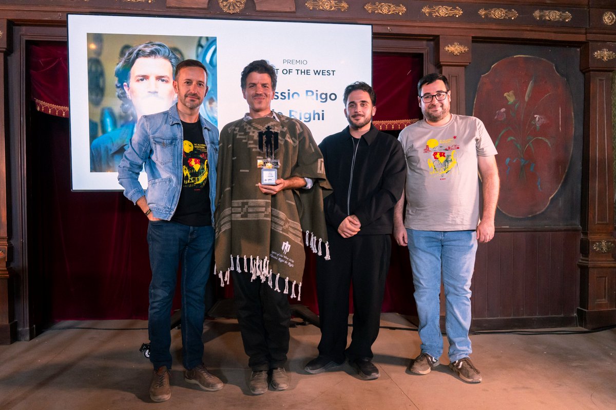 AWFF_Oficial's tweet photo. ⭐ Alessio Rigo de Righi, reconocido con el premio ‘Spirit of the West’ del #16AWFF

El director y guionista ítalo-argentino ha recibido en Fort Bravo Texas Hollywood este reconocimiento honorífico por su contribución a la renovación del wéstern contemporáneo.

#16AWFF https://t.co/dqN78tf10O