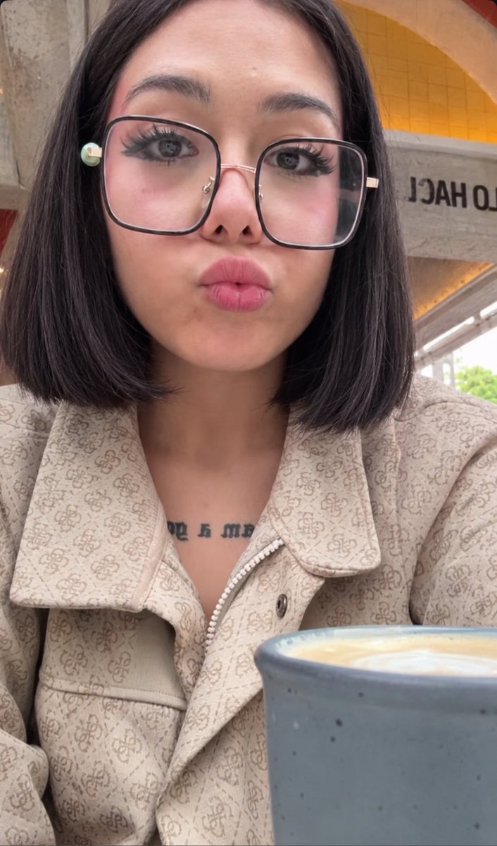 Moonlightbtch_'s tweet photo. Desayuno de chavaaaaa 💅 https://t.co/hitsFWYNXN