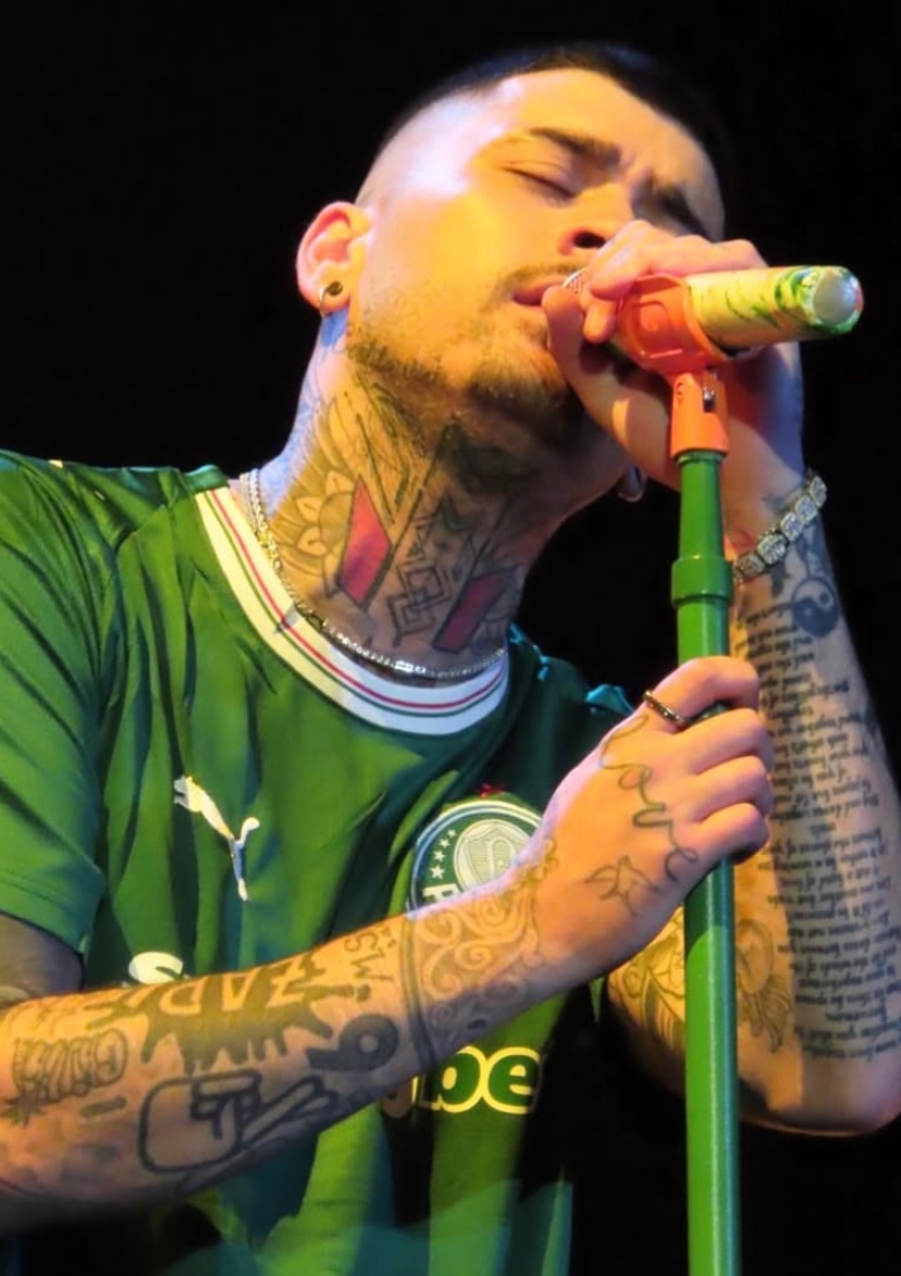 adoreyouxisa's tweet photo. ZAYN SÓ QUERIA DIZER QUE VOCÊ FICA MUITO MAIS BONITO DE PALMEIRAS😚 https://t.co/KlPupFQk0i