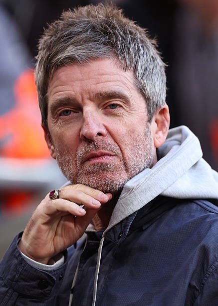 OasisMania's tweet photo. Noel Gallagher in the away stand at Anfield ⚽️

📷 Robbie Jay Barratt / Michael Regan https://t.co/4q90cSwUSM