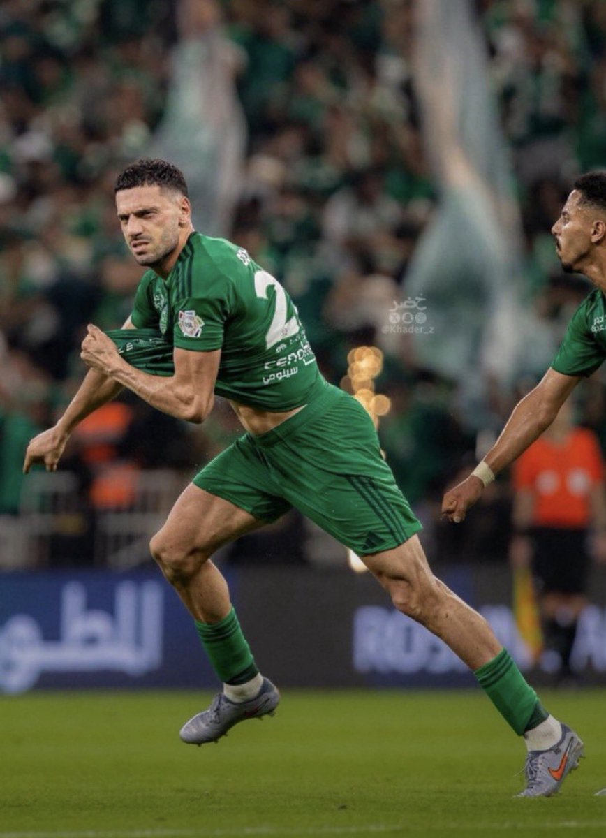 5mr_82's tweet photo. @ALAHLI_FC القادح ، بعض المواقف تدخل القلب دون استئذان، وكلماتك وصلت لقلوب السعوديين قبل آذانهم.
أنت ما تكلمت كلاعب، تكلمت كإنسان يحمل الوفاء والمحبة لهذا الوطن. والسعودية ما تنسى من وقف معها وشارك شعبها مشاعره في الشدائد. ستبقى لك في قلوبنا مكانة،الله يحفظك ويحفظ تركيا وأهلها🇸🇦🇹🇷🫡 https://t.co/mxo3jQgCxQ