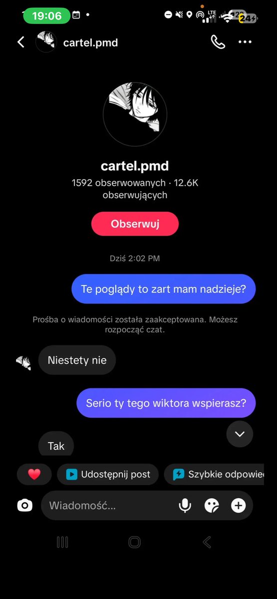 Zuzus337575's tweet photo. kolejna dziwna podejrzana osoba z tcc #krwawypiątek skrin z wiadomosciami z komenatrzy na tik toku https://t.co/6ZoHxD1Y1l
