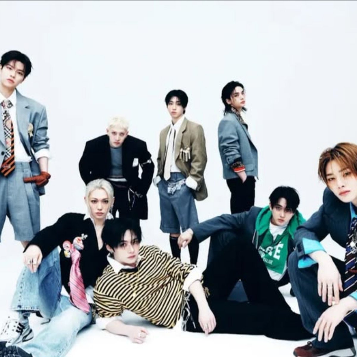 nin1sta's tweet photo. 📢‼️ STAYS, ATENCIÓN 

Mañana a las 6 PM KST comienza la PRIMERA VOTACIÓN para los 🏆MAMA 2026🏆 en la app de MNET. 

Se viene una competencia difícil así que empiecen a preparar dispositivos para votar, DIFUNDAN EN TODOS LADOS. https://t.co/79VSR2R3Hd