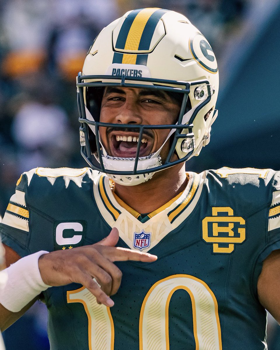 nflmx's tweet photo. El uniforme rivalries de los @packers es de otro nivel 😮‍💨🤩 https://t.co/iIr73BXdBt