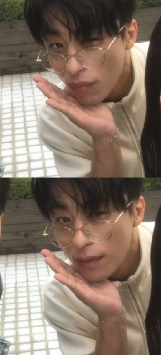 9ukyonim's tweet photo. 시아배우님 인스타에서 저저 입술 뽀족하게 하고 쪼롬? 해보이는 표정이 좋다 https://t.co/bon7EWklR8