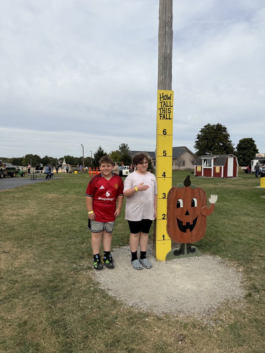 JazahJones's tweet photo. @MrStockberger Jack and Steeler insisted I share some of their fall adventures with Mr. Stockberger! 🎃 Pumpkins, corn mazes, Texas Roadhouse, apple cider slushies, scary movies, and more!

Not saying they’re trying to make you jealous, Mr. Stockberger, but I have my suspicions. https://t.co/iCTxeWwMtw