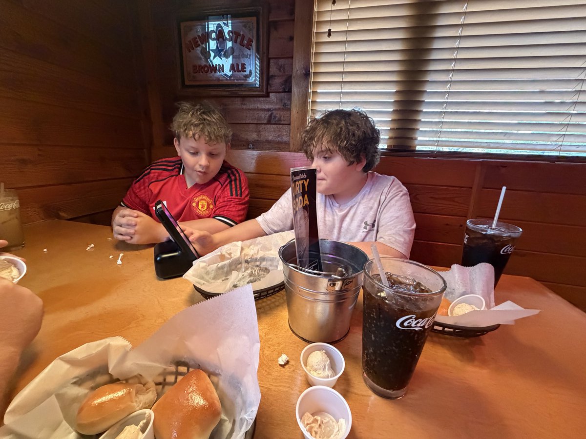 JazahJones's tweet photo. @MrStockberger Jack and Steeler insisted I share some of their fall adventures with Mr. Stockberger! 🎃 Pumpkins, corn mazes, Texas Roadhouse, apple cider slushies, scary movies, and more!

Not saying they’re trying to make you jealous, Mr. Stockberger, but I have my suspicions. https://t.co/iCTxeWwMtw