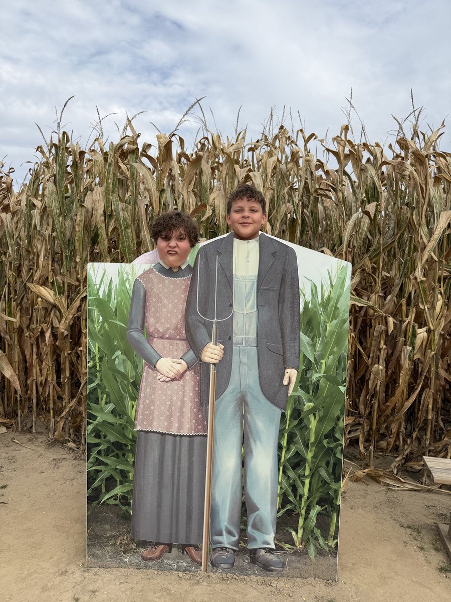 JazahJones's tweet photo. @MrStockberger Jack and Steeler insisted I share some of their fall adventures with Mr. Stockberger! 🎃 Pumpkins, corn mazes, Texas Roadhouse, apple cider slushies, scary movies, and more!

Not saying they’re trying to make you jealous, Mr. Stockberger, but I have my suspicions. https://t.co/iCTxeWwMtw