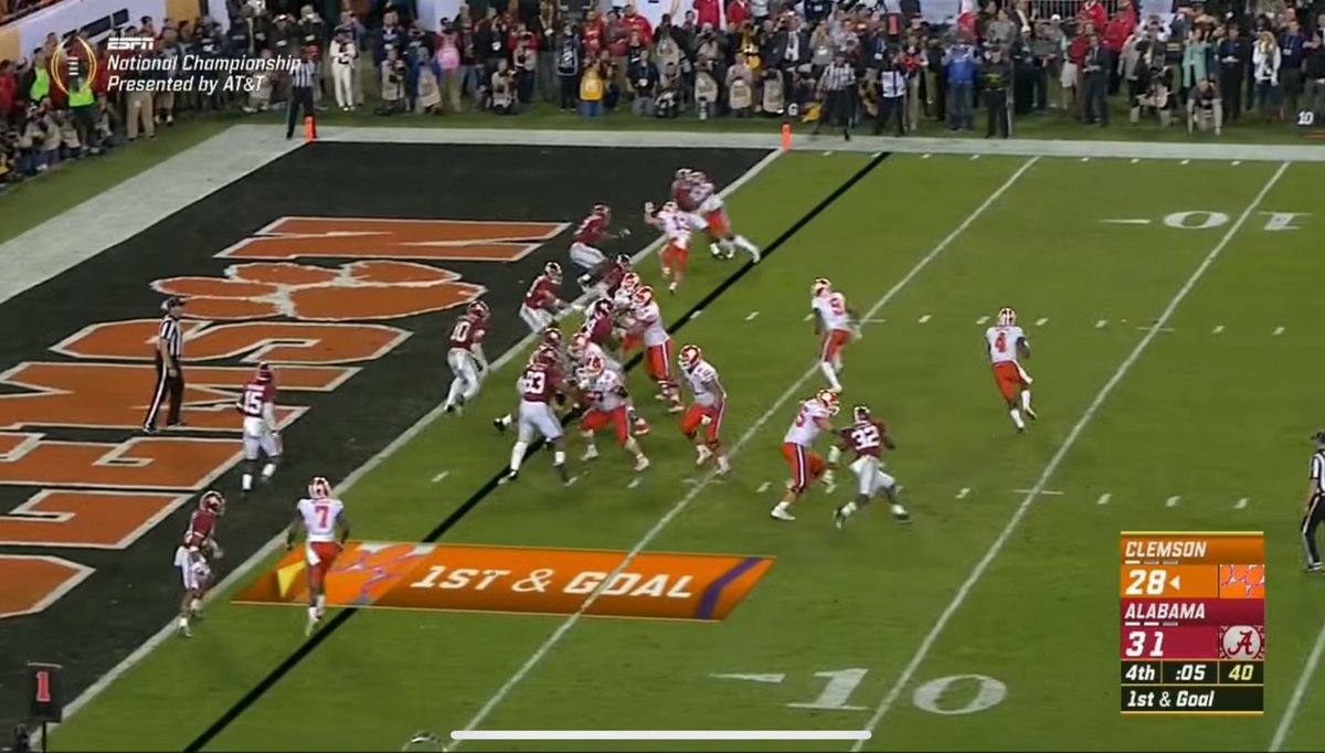 Jesus_Tha_Goat's tweet photo. “Refs always back Bama up” https://t.co/eqnfioJ0mV