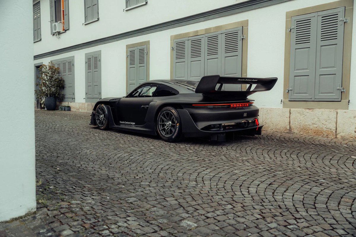 BorkCS's tweet photo. Rennsport https://t.co/r7ef4JXULO