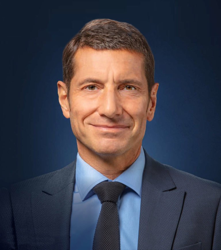 polmedias's tweet photo. David Lisnard, celui qui va réveiller la Droite ❤️ @davidlisnard https://t.co/uIwHgXoU2e