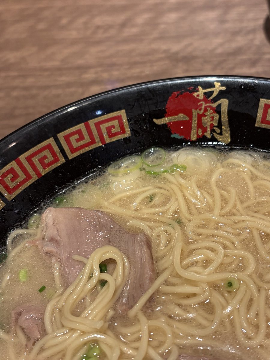 wassa96xx's tweet photo. ロレぽそみたいにいっぱい食べれんけど🍜 https://t.co/x0CPq8NHqC