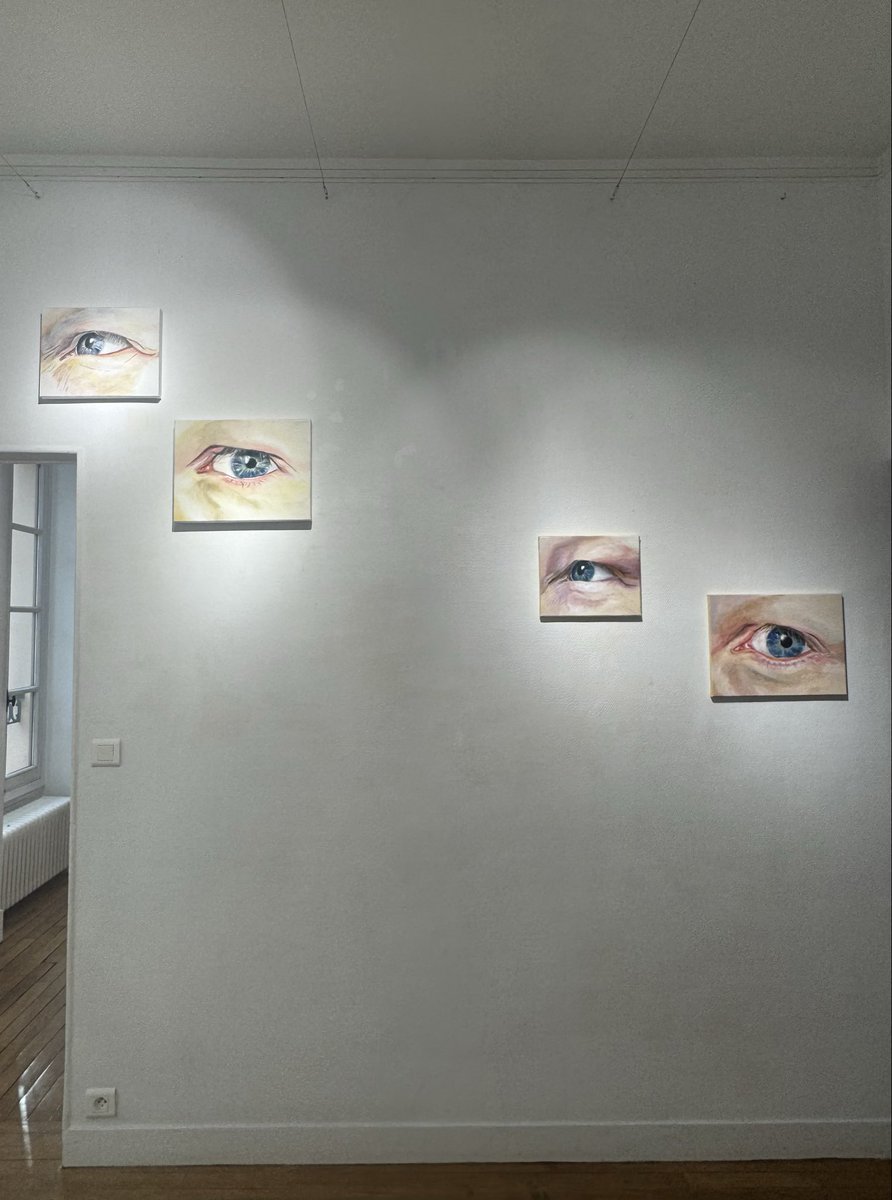 chiyokotora's tweet photo. お陰様で、グループ展は大成功でした！

10月９日から11日まで、ボザール・ド・ヴェルサイユの市立学校ギャラリーにて、グループ展「言語展、色々な表現」に私の絵画4点を展示。

全23名のアーティストの審査選出された作品を展示しました。

#アート https://t.co/Muth4JqN8T