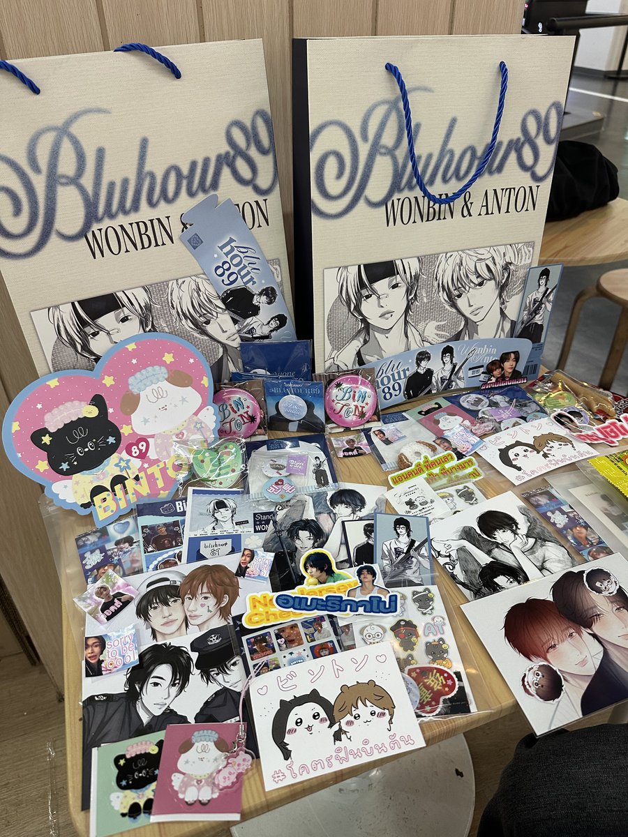 gyomootods's tweet photo. 💙🩵  #bluhour89 https://t.co/hU34EGLvDs