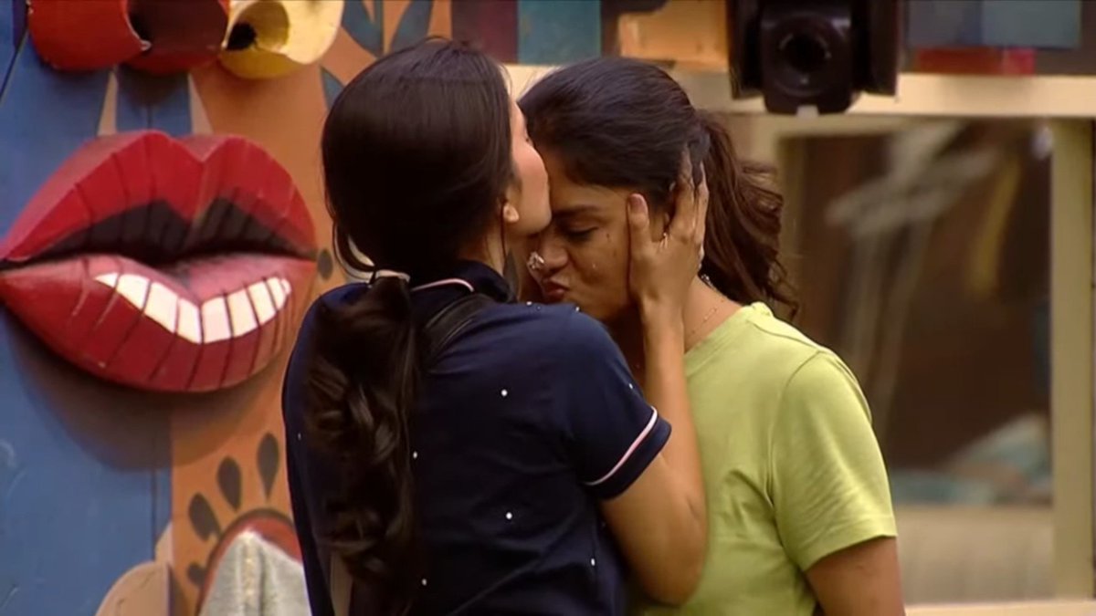 Pristhetics_'s tweet photo. That's Shathiga for u!!😁❤️✨ 
#BiggBossTamil10 https://t.co/aqfB1nWlMR