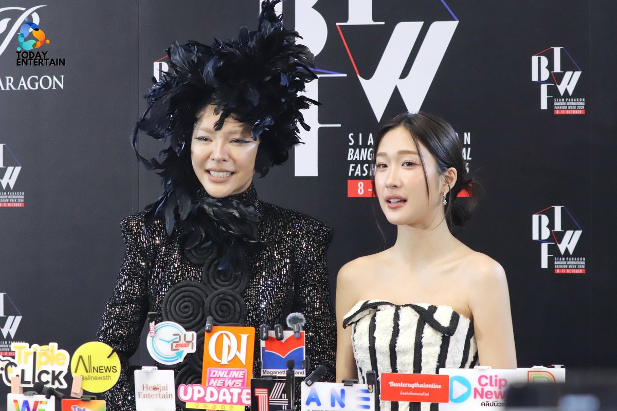 todayentth's tweet photo. “ฝ้าย - อะตอม” ช่วงสัมภาษณ์สื่อ ในงาน “Siam Paragon Bangkok International Fashion Week 2026 AT Siam Paragon”

FAYEATOM BIFW26 SIAM PARAGON
#SiamParagonBIFW2026xFayeAtom 

#FayeAtom #FayePeraya #AtomPariya 
#FLYNOW #madamefin
#SiamCenterBIFW2026 #BIFW2026 https://t.co/b3dkx2NvMo