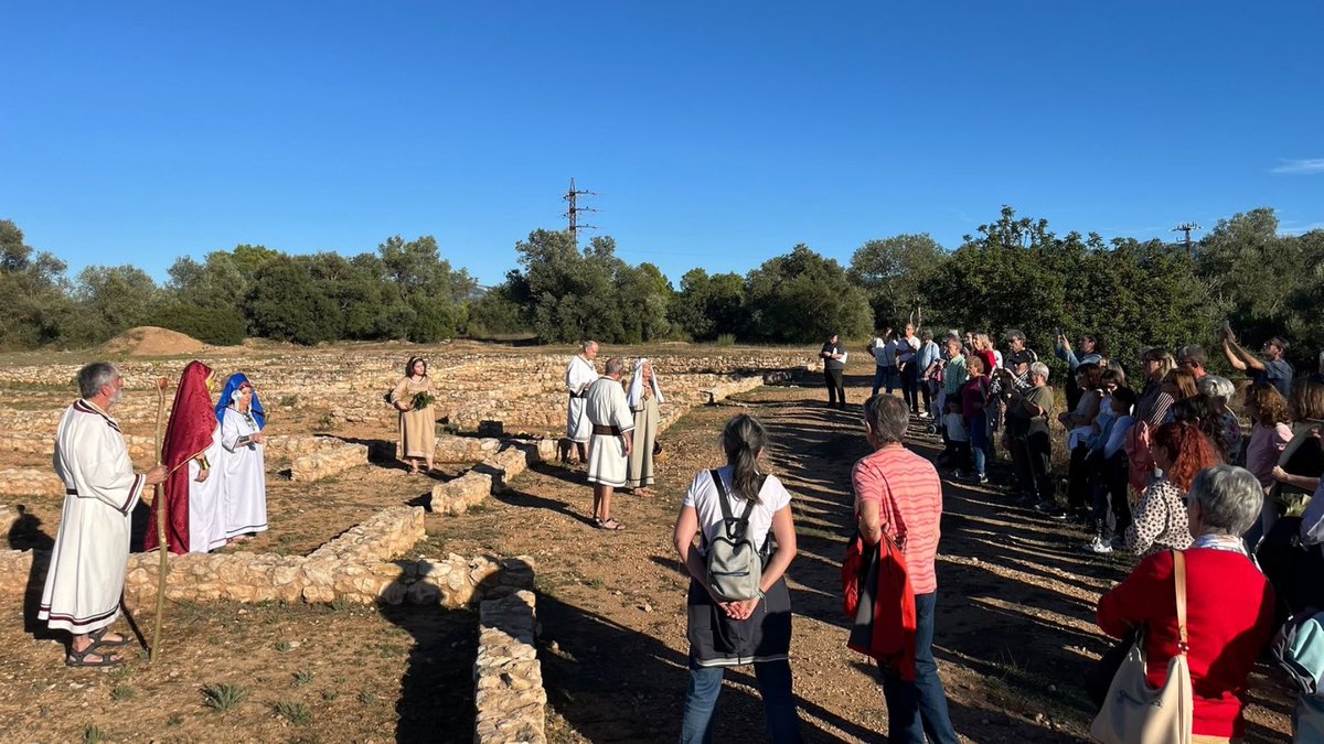 patrimonigencat's tweet photo. Visca la festa major del patrimoni cultural! 🎊 Un any més, compartim algunes fotografies de les Jornades Europees de Patrimoni, tres dies de portes obertes i centenars d'activitats arreu del país.

Gràcies a tothom qui ha fet possible les #JEP2026, fins l'any que ve 🫶 https://t.co/D5xaO1MvTw
