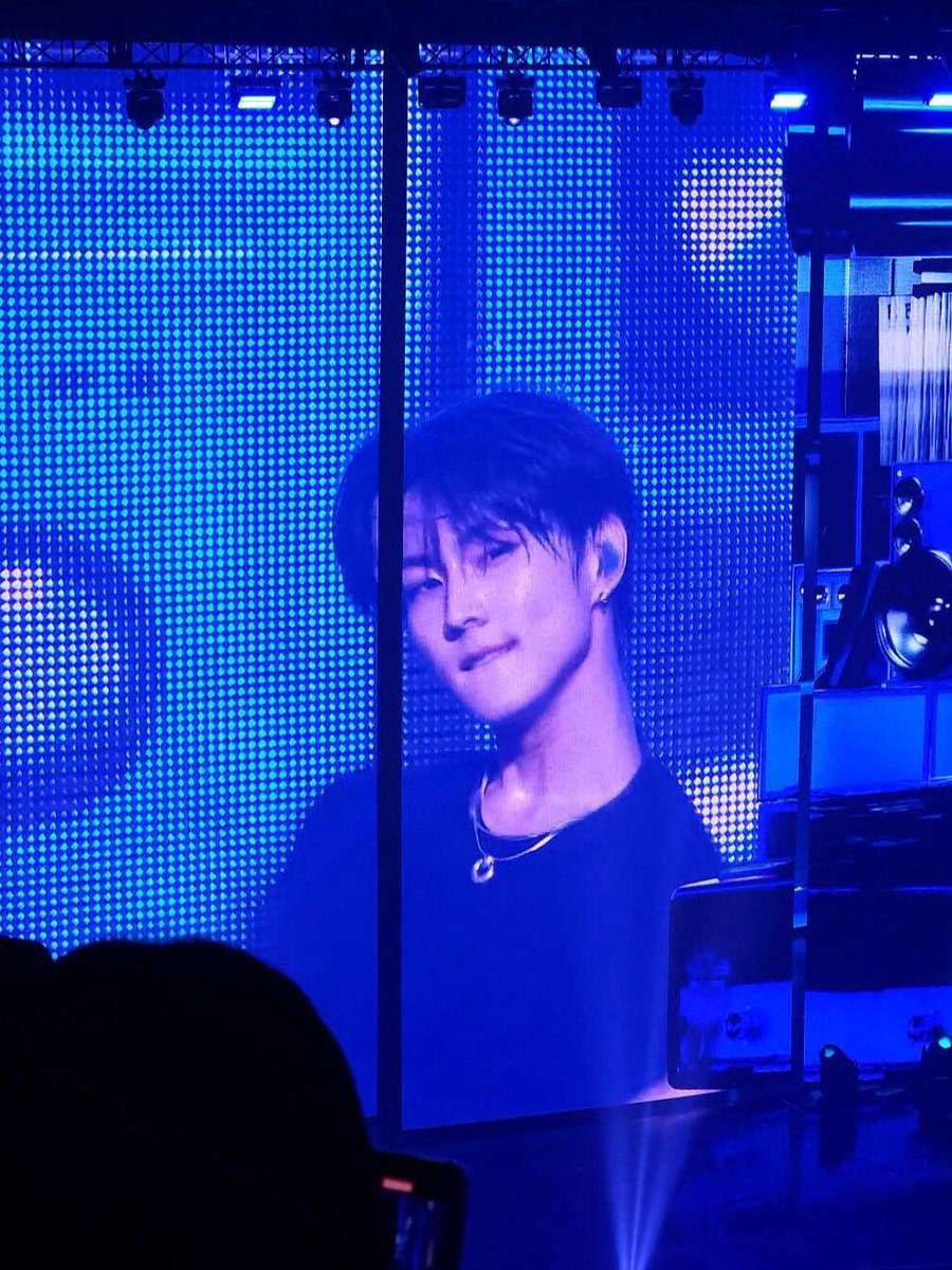 ewnnzx's tweet photo. 정관판에 비친 모습마저 ㅈㄴ 잘생긴 남자 https://t.co/4GKaOkZI6g