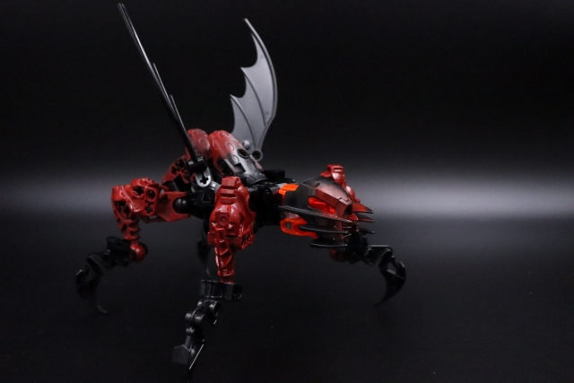 TheLegoRPer's tweet photo. Mohittit but evil now. More Shadow Matoran coming soon. 

More photos can be found here: 

https://t.co/e6xYt7ySeg

#lego #bionicle https://t.co/PC2R0G3i2I