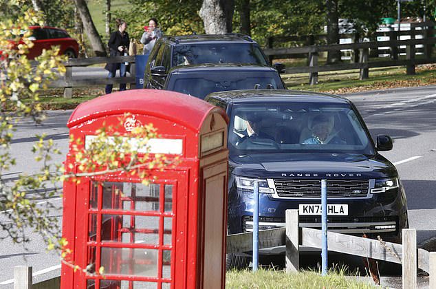 Cathy57600977's tweet photo. King Charles III was accompanied by his wife, Queen Camilla, as they drove to Crathie Church in Aberdeenshire this  morning for a Sunday church service.🥰

@DailyMail https://t.co/HAF4pQAJUy