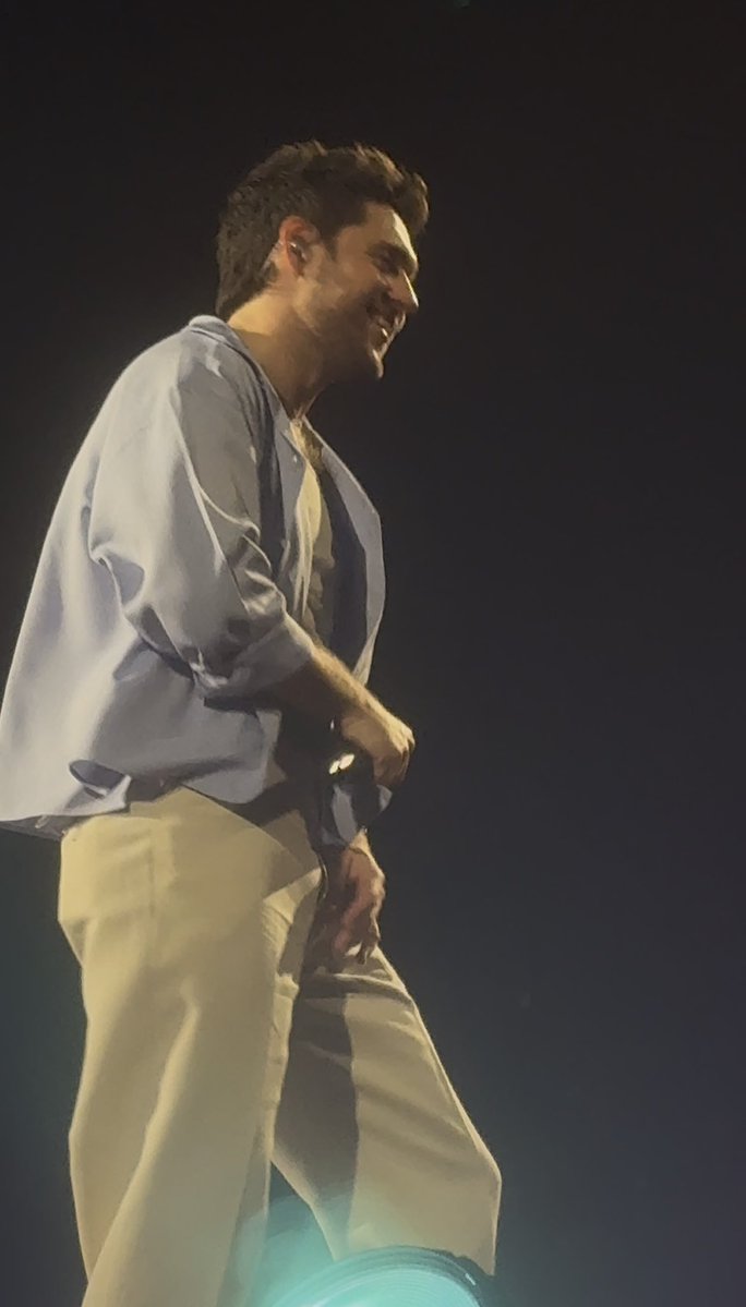 acklesheaven's tweet photo. mentally I’m still here…🥺❤️ #DPLOTHamburg https://t.co/p4CFOgUtOY