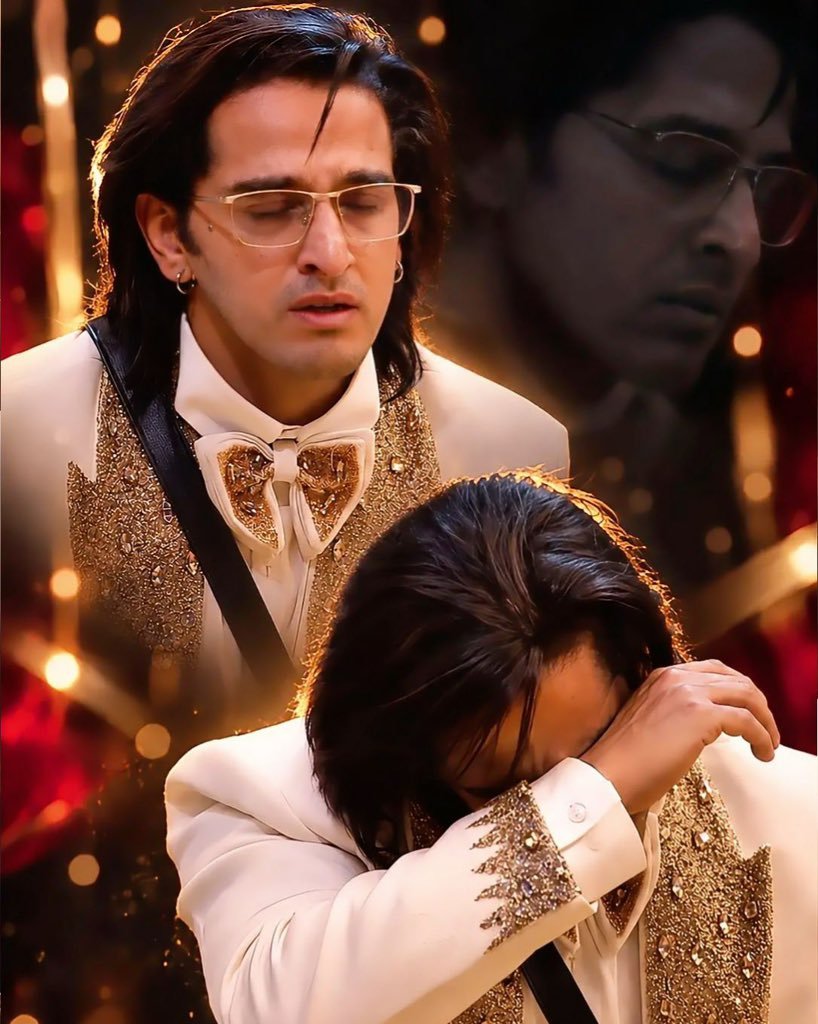 100RBH_y's tweet photo. Gauahar Khan also had an emotional breakdown seeing Qazi cry 💔

Truly Qazi has a connection with audience which was last seen in BB13.....

WE FEEL YOUR PAIN QAZI

#QaziTouqeer • #BiggBoss20 • #BB20 https://t.co/lPnMu2bXpD