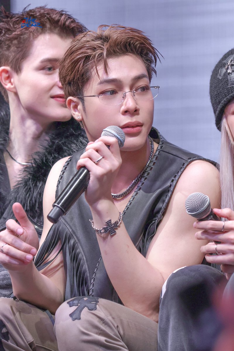 flymemydear's tweet photo. พระเจ้าตั้งใจปั้นน้องพายมากจัง👼🏼🌟

CIRCRL COMEBACK
#CIRCRL1stANV #CIRCRL 
#PIE_CIRCRL #piekabphom https://t.co/qRYFK0qTHx