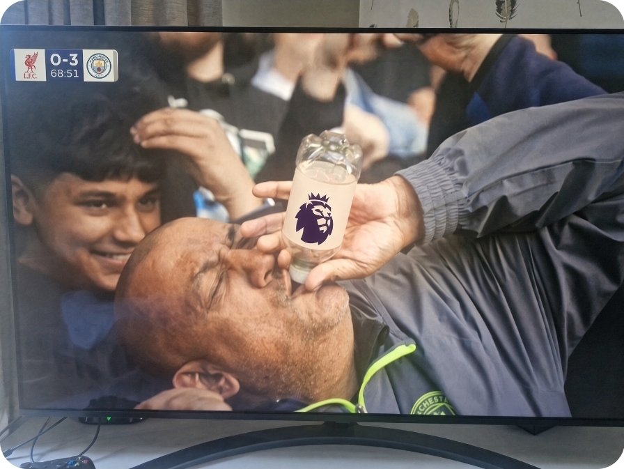 Footballfights's tweet photo. Man City fans drinking the Premier Leagues tears... 🤣 https://t.co/0eV31vbP1s