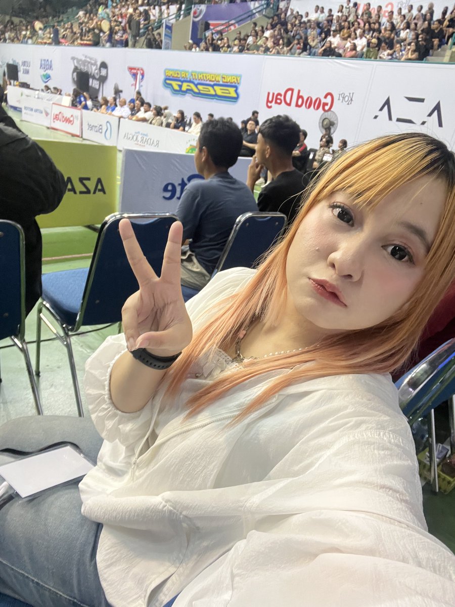 xfaatinhanx's tweet photo. seru bgt kemarin nonton full match final DBL jogja hihi so thx hondaa so happy to be part of @hondaistimewaID 🥰✨ https://t.co/cCzC5pypKZ