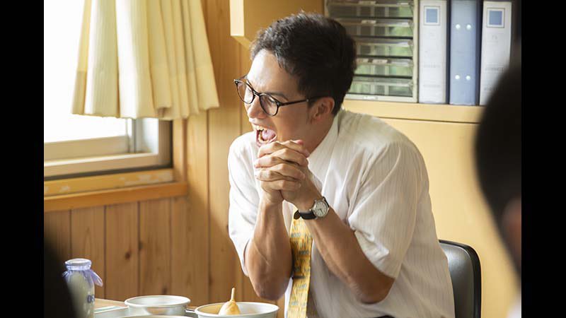 circle_Potion's tweet photo. 『おいしい給食』S2第3話鑑賞。ジャンパラヤとアメリカンドッグ、そしてコーンスープにコーヒーゼリー。甘利田先生がルー大���並みに英語を交えて校歌を歌うご機嫌メニュー。そんな中、暗躍する宗方先生と黒幕の教育委員鏑木。無事に済むとは思えないが顛末や、いかに… #1ニーソン https://t.co/LQZokCCtDo