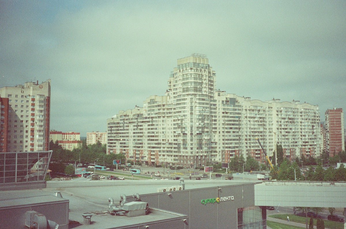 Gunkov2O56's tweet photo. Saint Petersburg, Primorsky District

Kodak Vision 2 500T ISO-200

#photograph #photo #russia #film https://t.co/dBupL1PLY5
