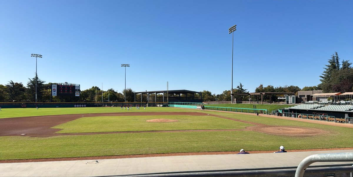 TheMightyQuinns's tweet photo. Thank you @tobydemello for the opportunity to play at UOP. https://t.co/NsKqmkt64s