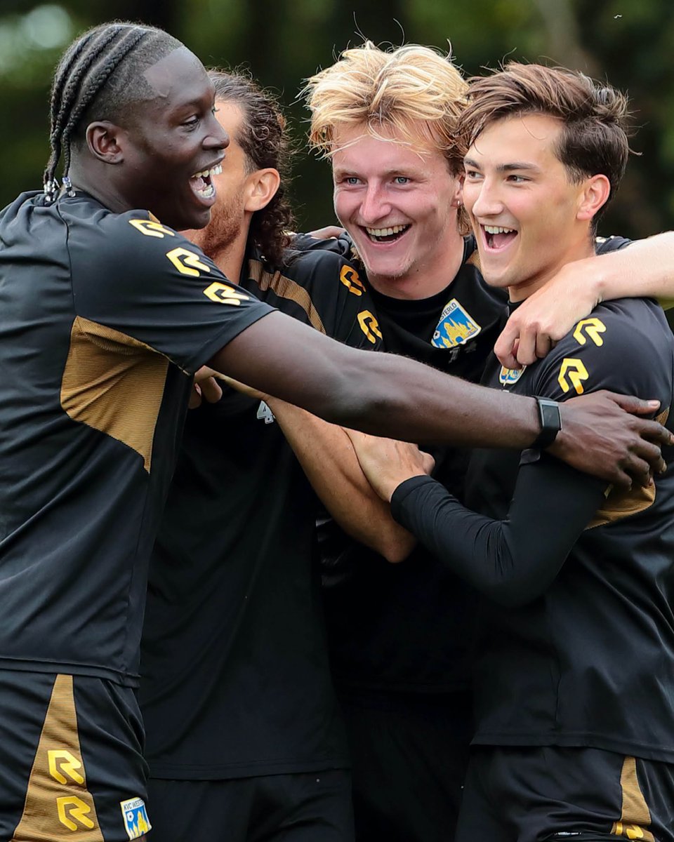 MaProLeague's tweet photo. 💪 l La saison de Cisse Sandra est bien lancée 

⚽️🅰️ vs STVV 
⚽️ vs Antwerp 

📸 Westerlo https://t.co/JVRRSsupbs