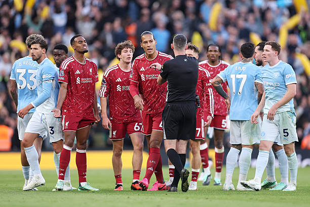 BouafifNour's tweet photo. Is it just me, or have the big Premier League games over the last couple of seasons been incredibly boring, with barely anything happening for like 70% of the match? https://t.co/fKYEKZOKDy