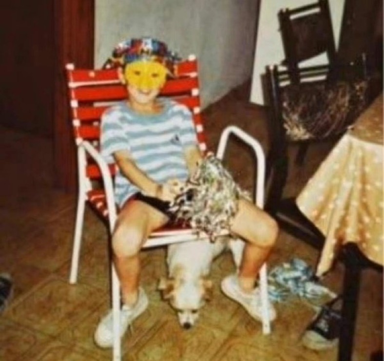 Barca_Archive's tweet photo. 8 year old Lionel Messi ، Rosario . https://t.co/Vp9BrI8EVc