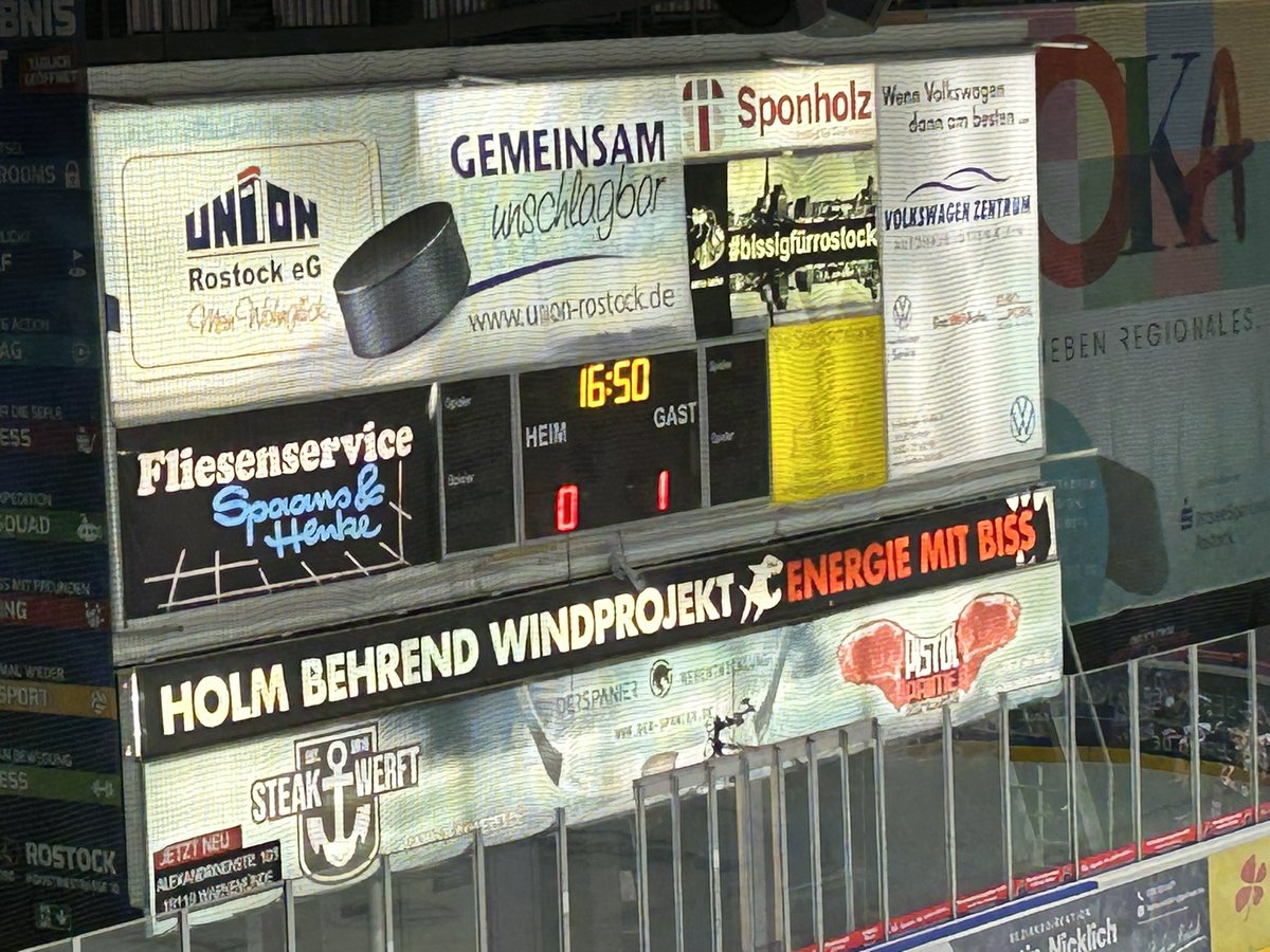 Arnet1976's tweet photo. Rec Piranhas gegen Halle 0:1 nach drittel eins https://t.co/gJ66vTzFZy