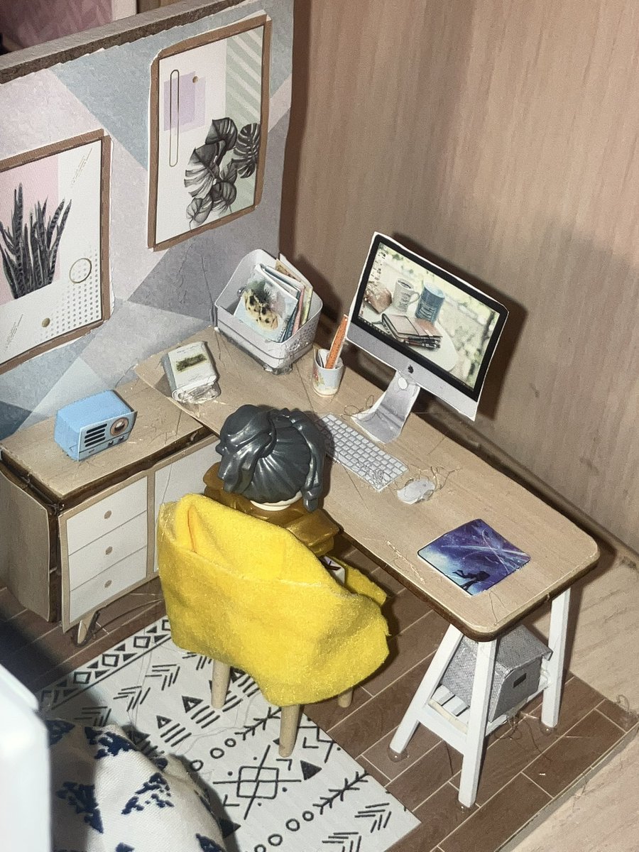 mayasgrammarly's tweet photo. Pixal and I built an office together
for Pixal to work at :D https://t.co/BtvcrJ12BP