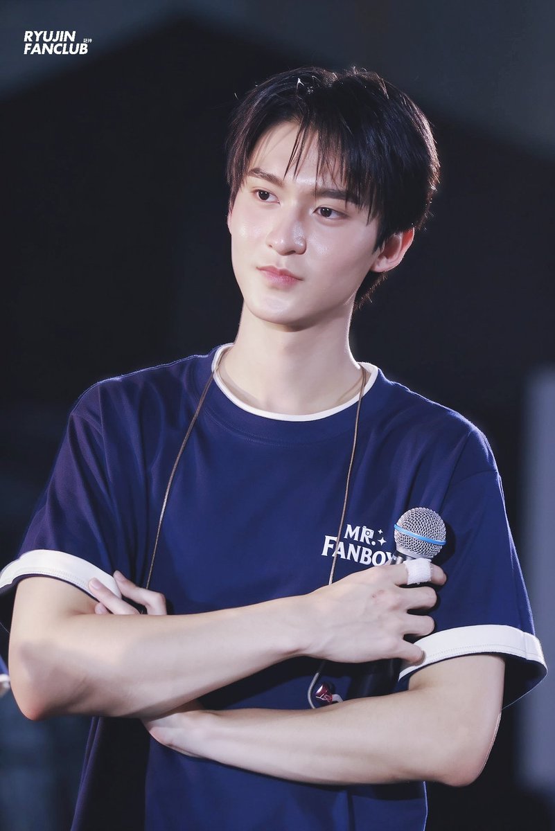RYUJINFANCLUB's tweet photo. 2026.10.11 : RYUJIN 
EVENT :  𝗠𝗿 𝗙𝗮𝗻𝗯𝗼𝘆 𝗦𝗲𝗿𝗶𝗲𝘀 𝗕𝘂𝘀𝗸𝗶𝗻𝗴 𝗣𝗿𝗲𝘀𝗲𝗻𝘁𝗲𝗱 𝗯𝘆 𝗧𝗿𝘂𝗲𝟱𝗚 

MR FANBOY BUSKING TRUE5G
#แฟนบอยบัสกิ้ง
#rryjinnn #ริวจิน #ริวจินทินภัทร https://t.co/YA6CX3jOQs