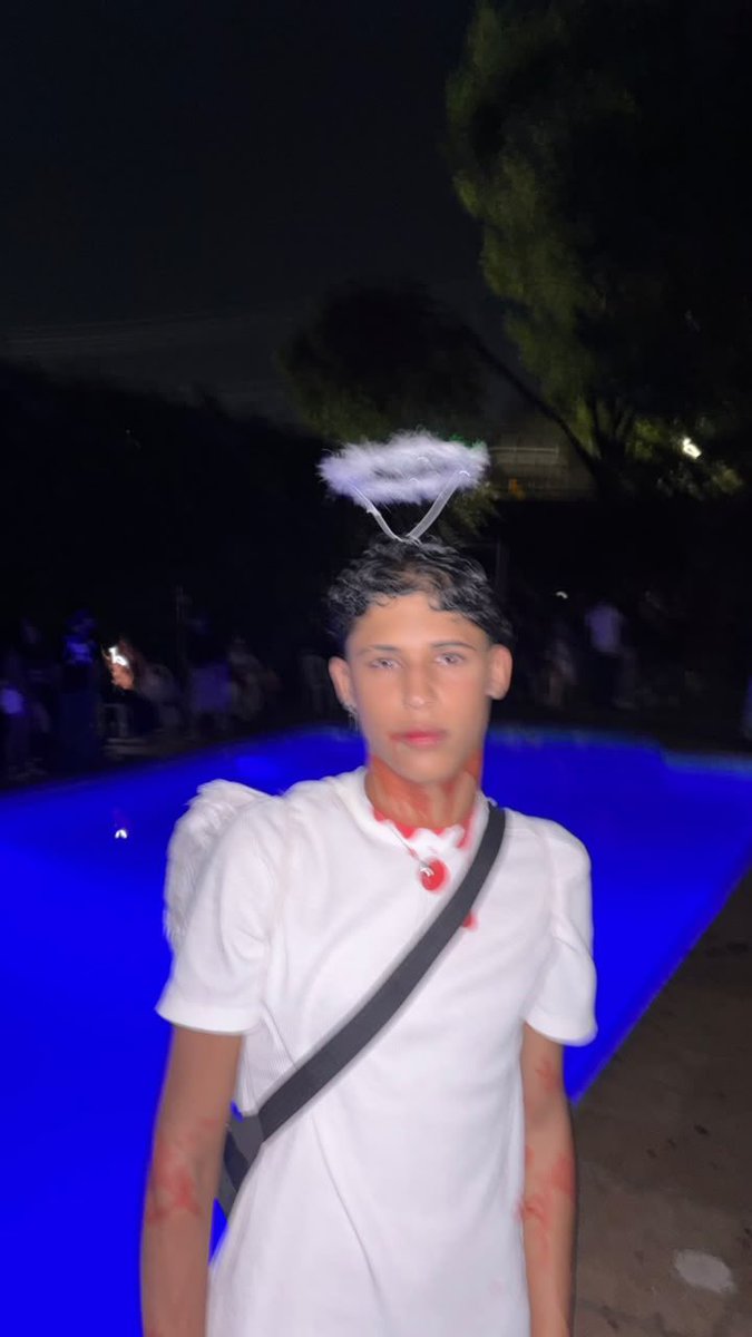 offpedrozin tweet picture