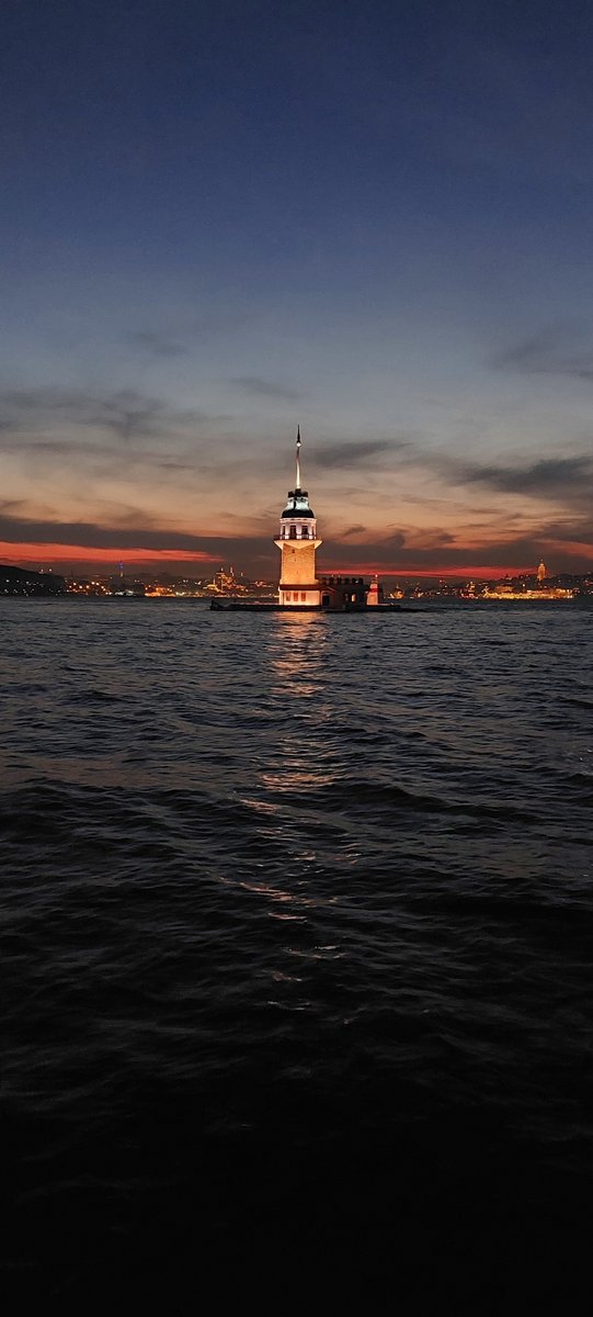 x_readerr's tweet photo. Artık pazartesiye hazırım https://t.co/p5wf8pSXDh