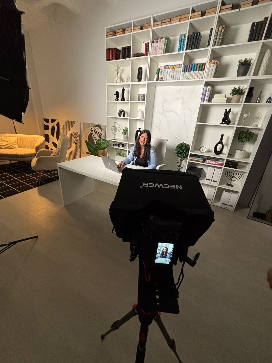 DLSRetail's tweet photo. 🎬 Dia de captação de conteúdos para uma cliente!

Por detrás de cada conteúdo, há estratégia, criatividade e muito planeamento. ✨

Hoje é dia de transformar ideias em conteúdos autênticos, alinhados com a essência da marca e pensados para criar conexão com a audiência. 🤍 https://t.co/A6sxI3urxM