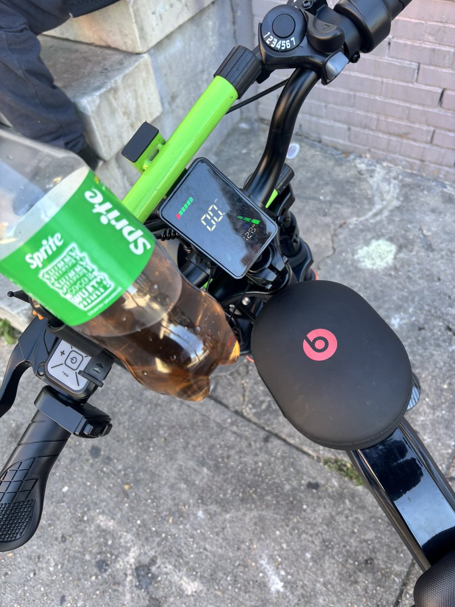 solo_get_it's tweet photo. Dirty soda no ice 
  #baltimore https://t.co/Zk7trY85cn
